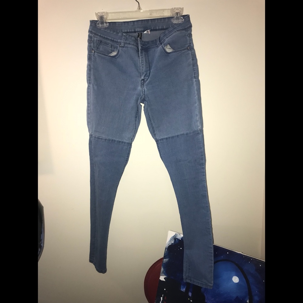 H&M divided cigarette jeans.